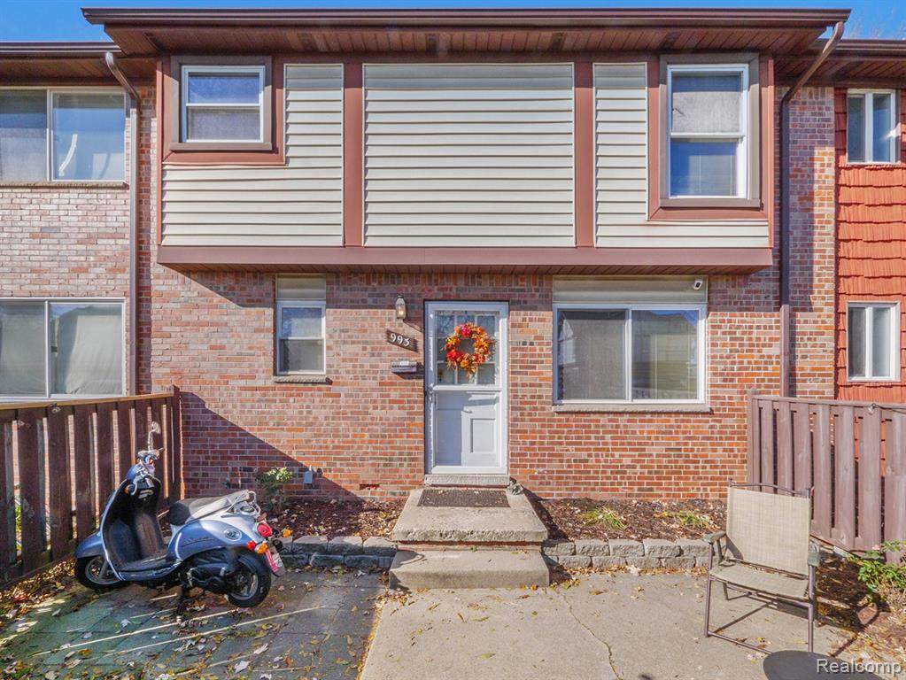 993 Terrace Ln - Photo 1