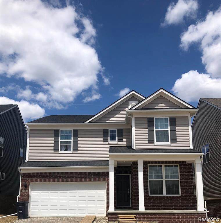 2820 Dillon Dr - Photo 1