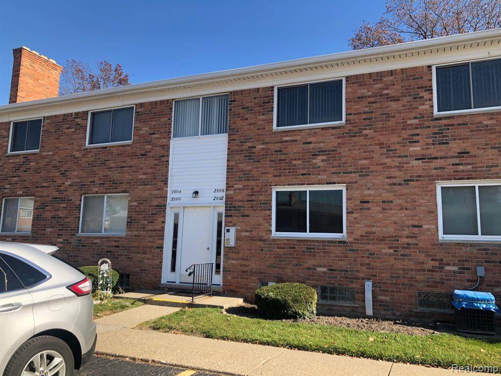 29312 Hoover Rd - Photo 1