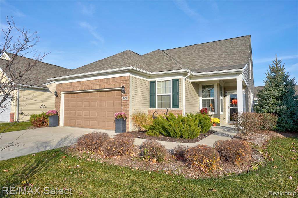 9407 Sand Hill Dr - Photo 1