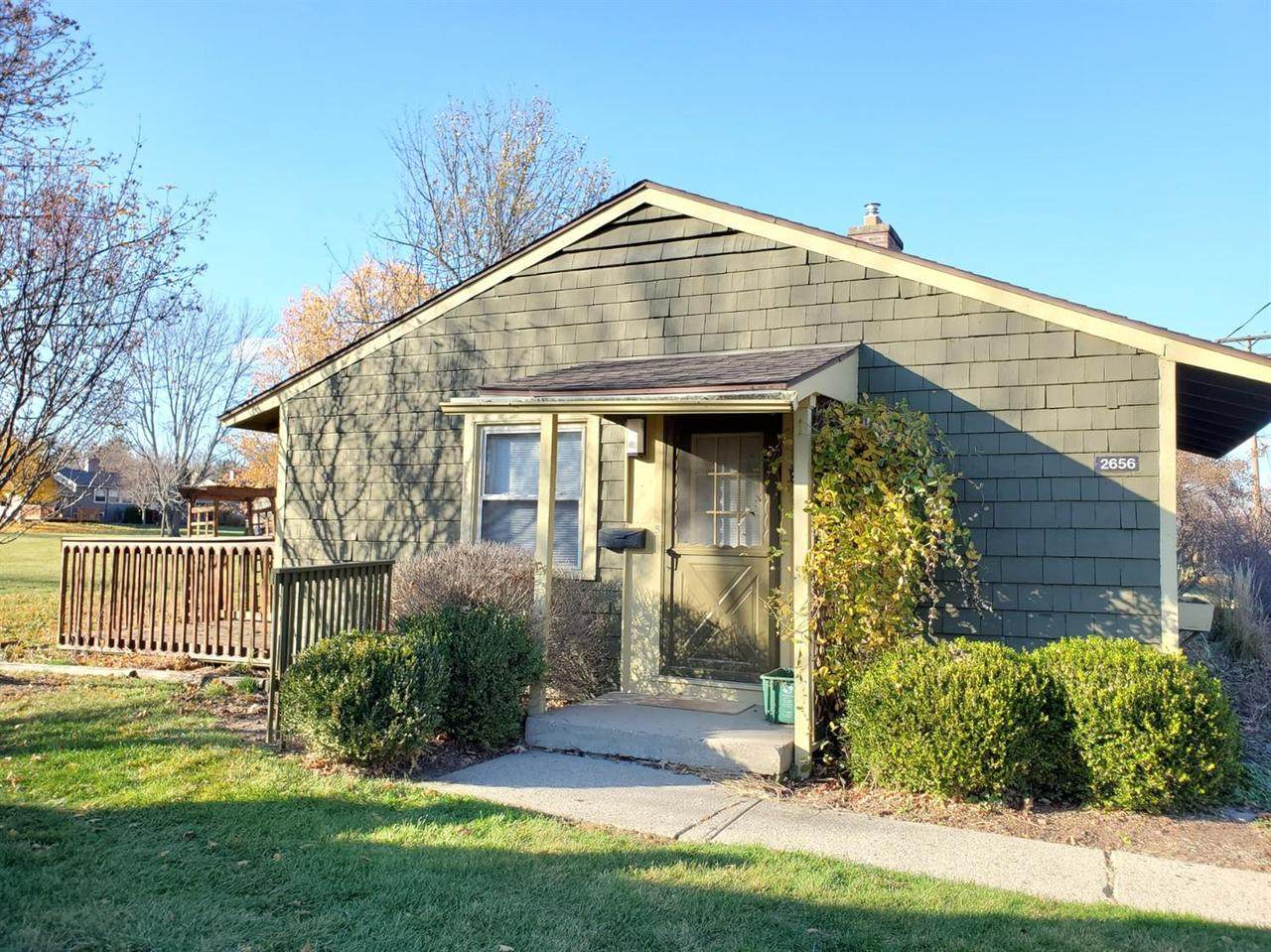 2656 Whitewood St - Photo 1