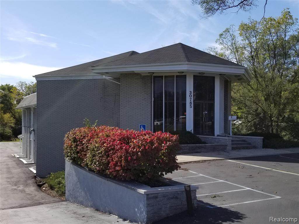 30785 Grand River Ave - Photo 1