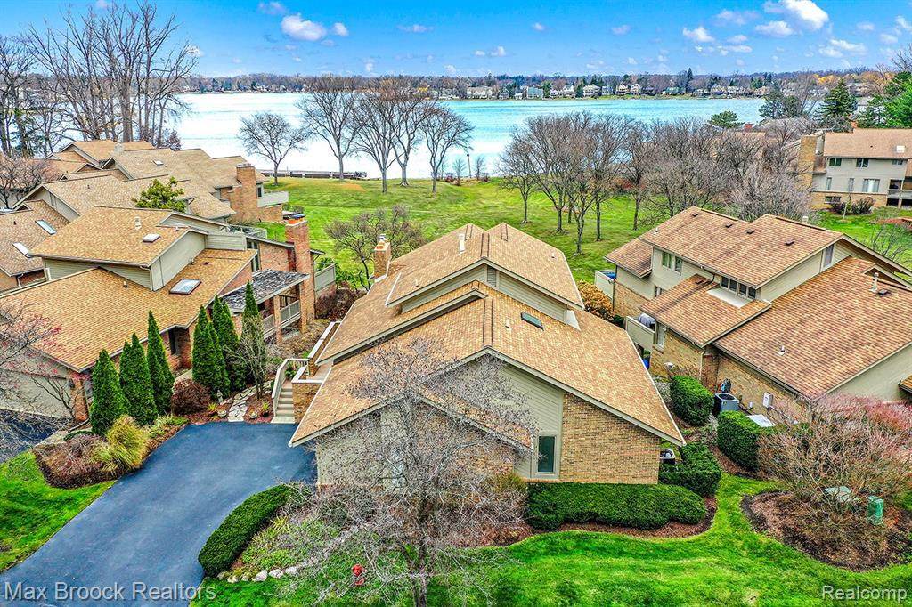 3865 Pine Harbor Dr - Photo 1