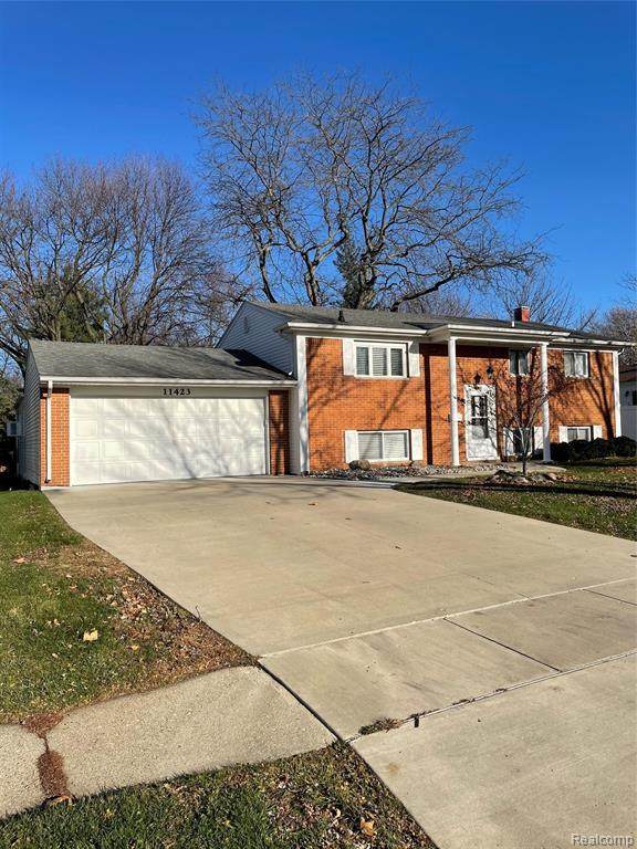 11423 Hazel Ave - Photo 1