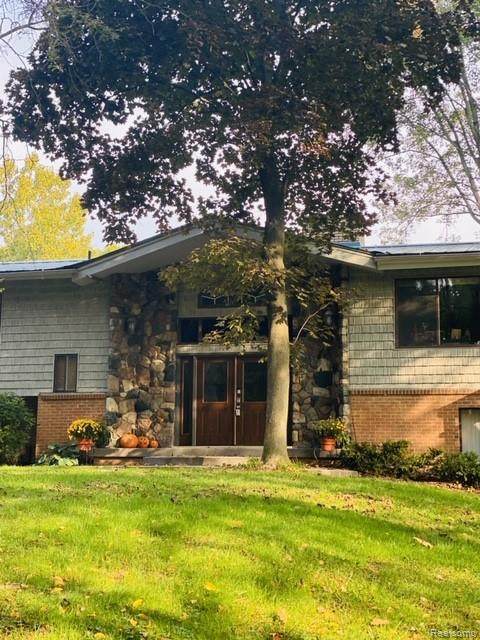 10900 Green Oaks Dr - Photo 1