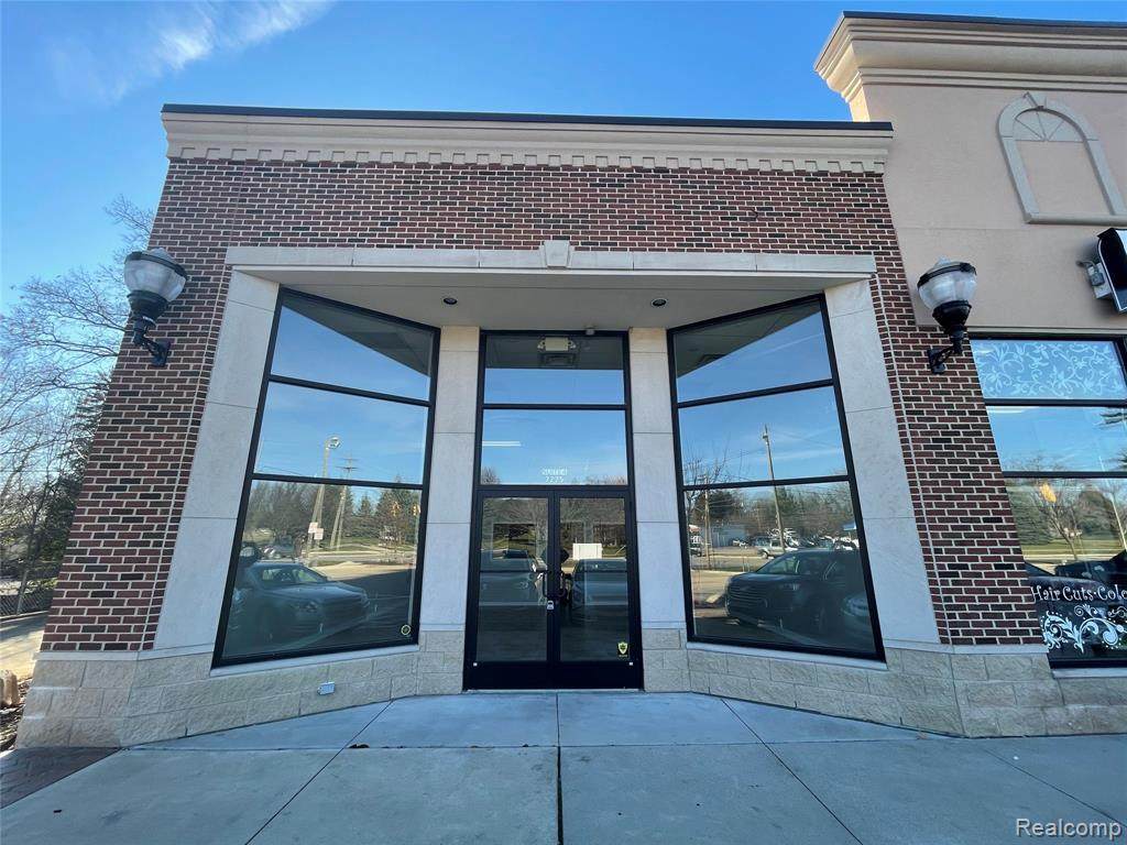 7275 Cooley Lake Rd - Photo 1