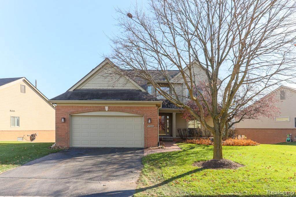 17501 Lake View Cir - Photo 1