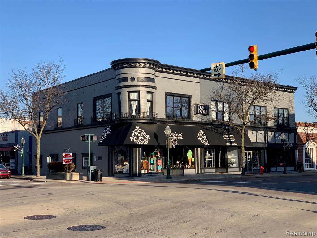 296 Main St - Photo 1