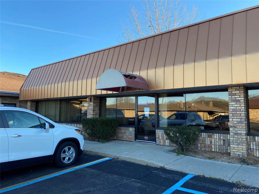 2255 Linden Rd - Photo 1
