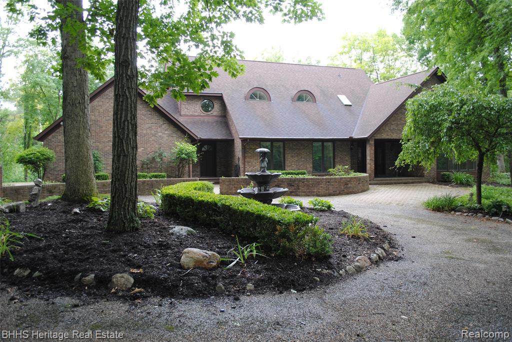 3393 Gentry Rd - Photo 1