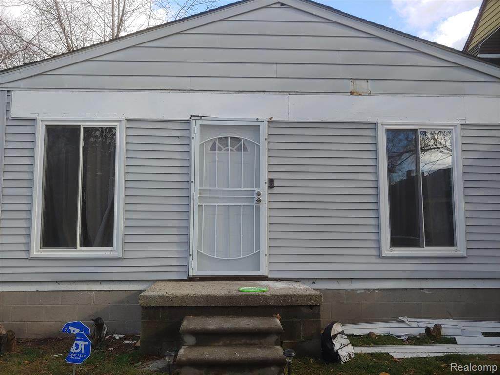 19400 Charest St - Photo 1