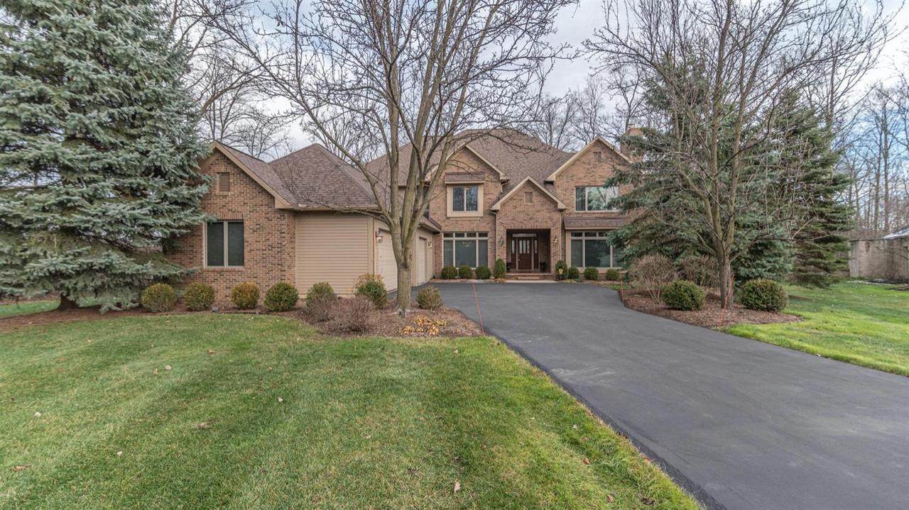 4560 Boxwood Ct - Photo 1
