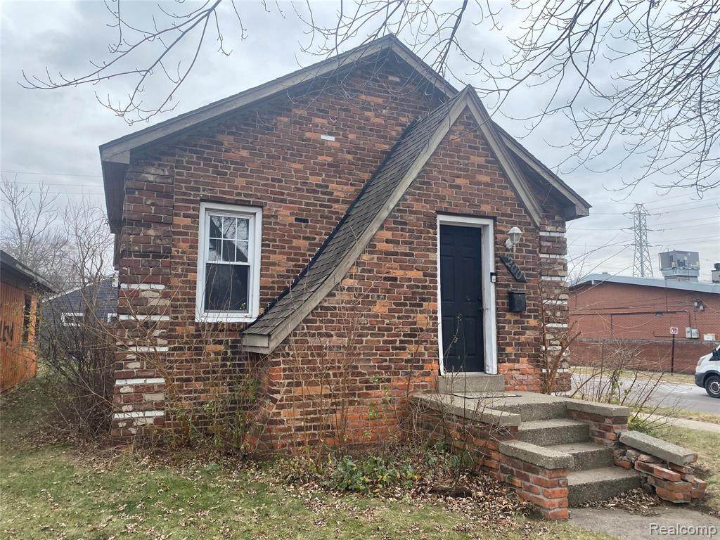 200 Pinecrest Dr - Photo 1