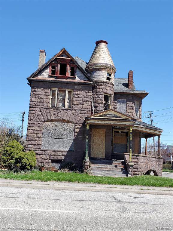 3704 14TH ST - Photo 1
