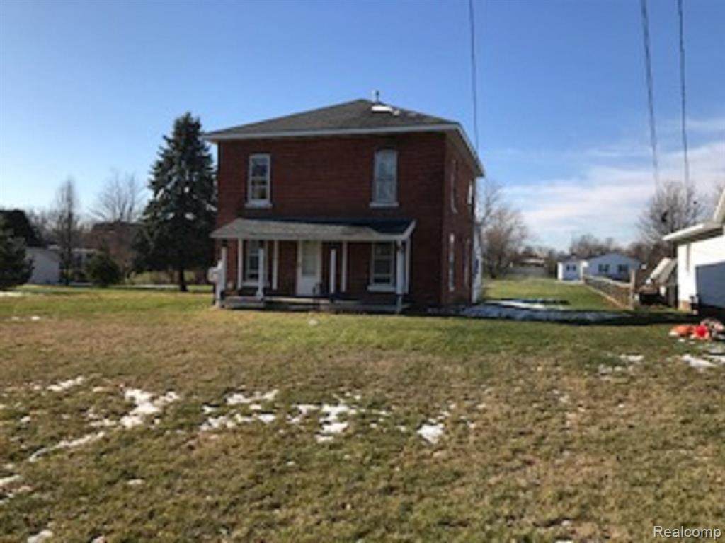 161 Railroad St - Photo 1