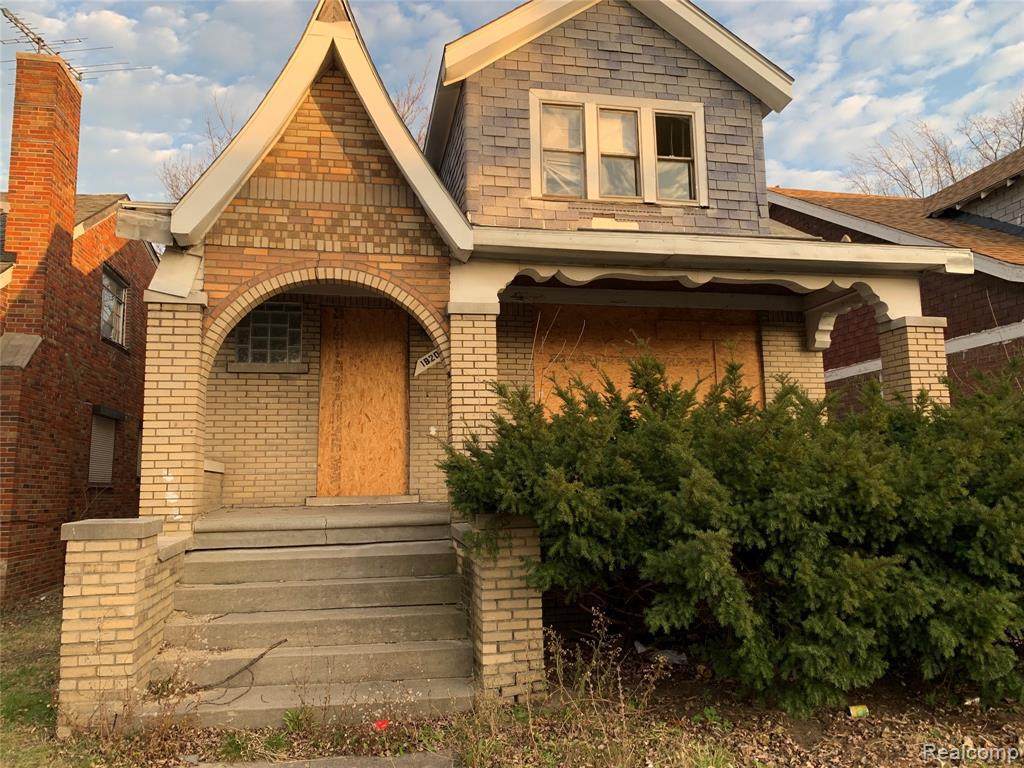 19206 Cliff St - Photo 1