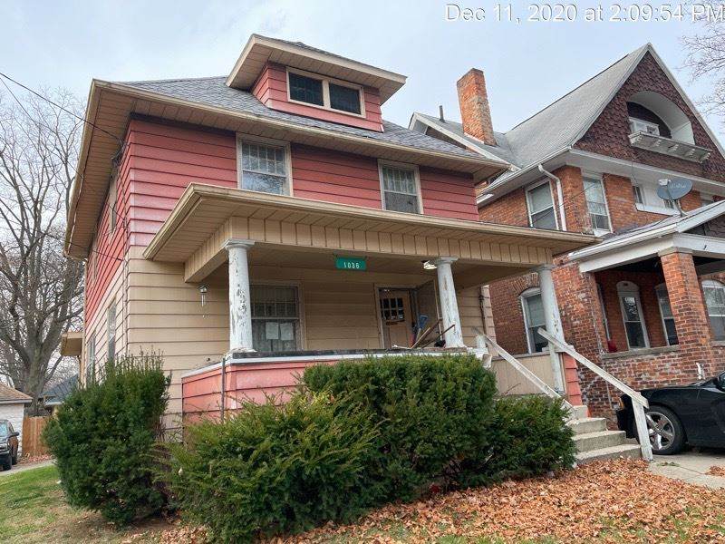 1036 First St - Photo 1