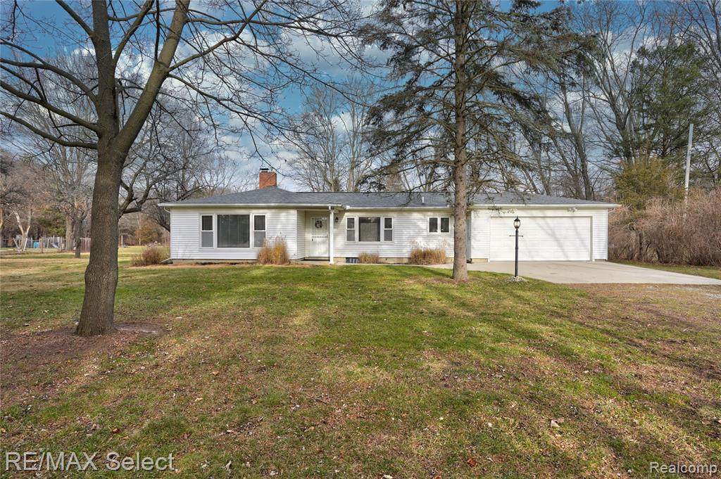 6492 Flushing Rd - Photo 1