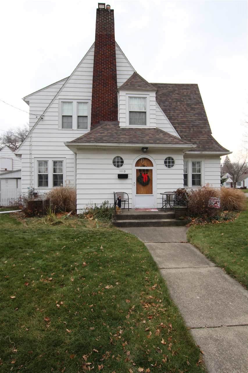 1113 Elmwood - Photo 1