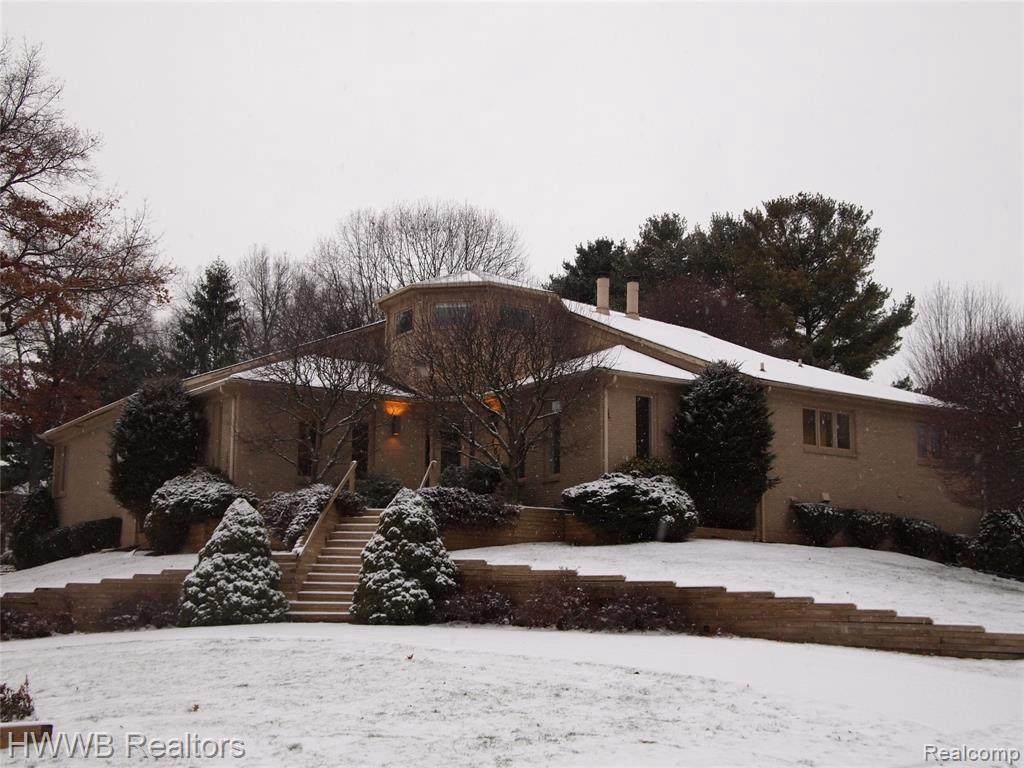 452 Tanglewood Dr - Photo 1