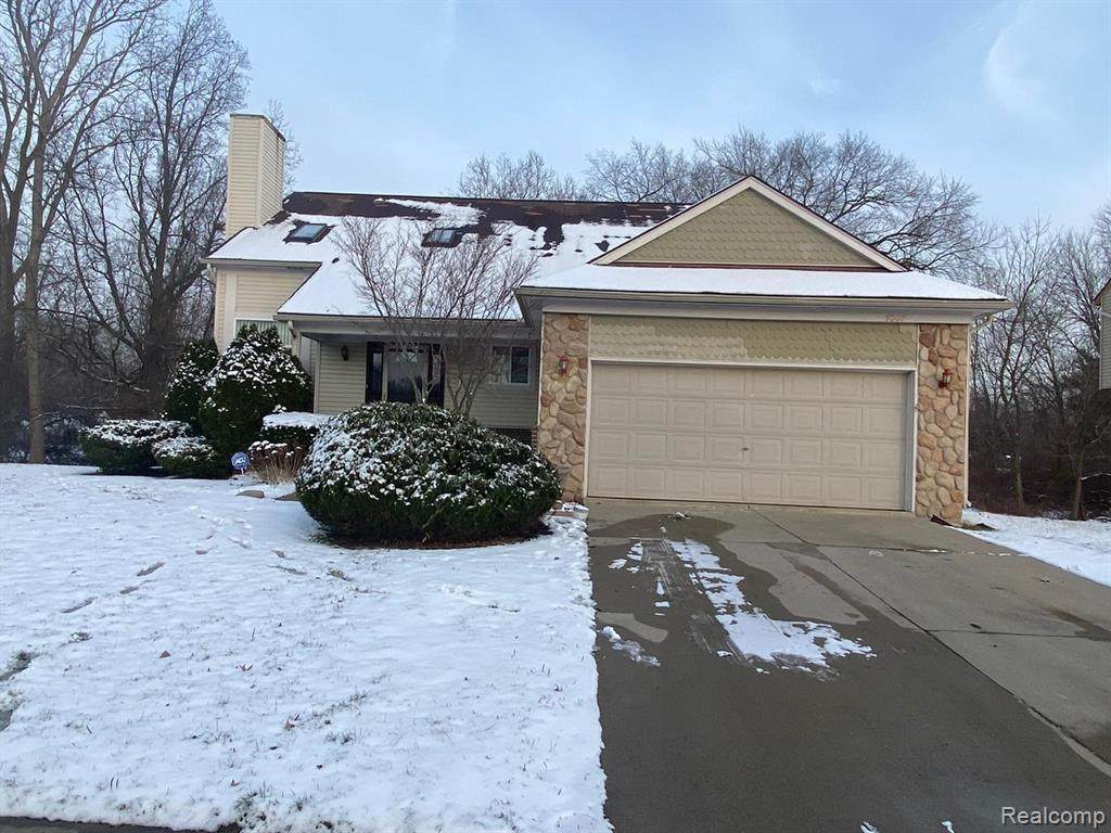 7007 Amanda Dr - Photo 1