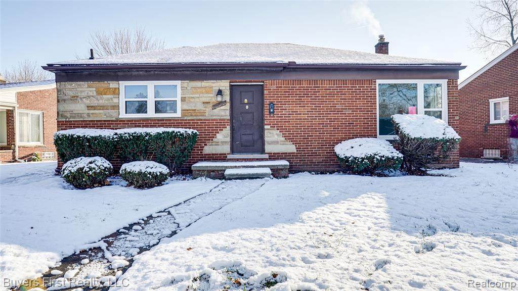 22150 Marlow St - Photo 1