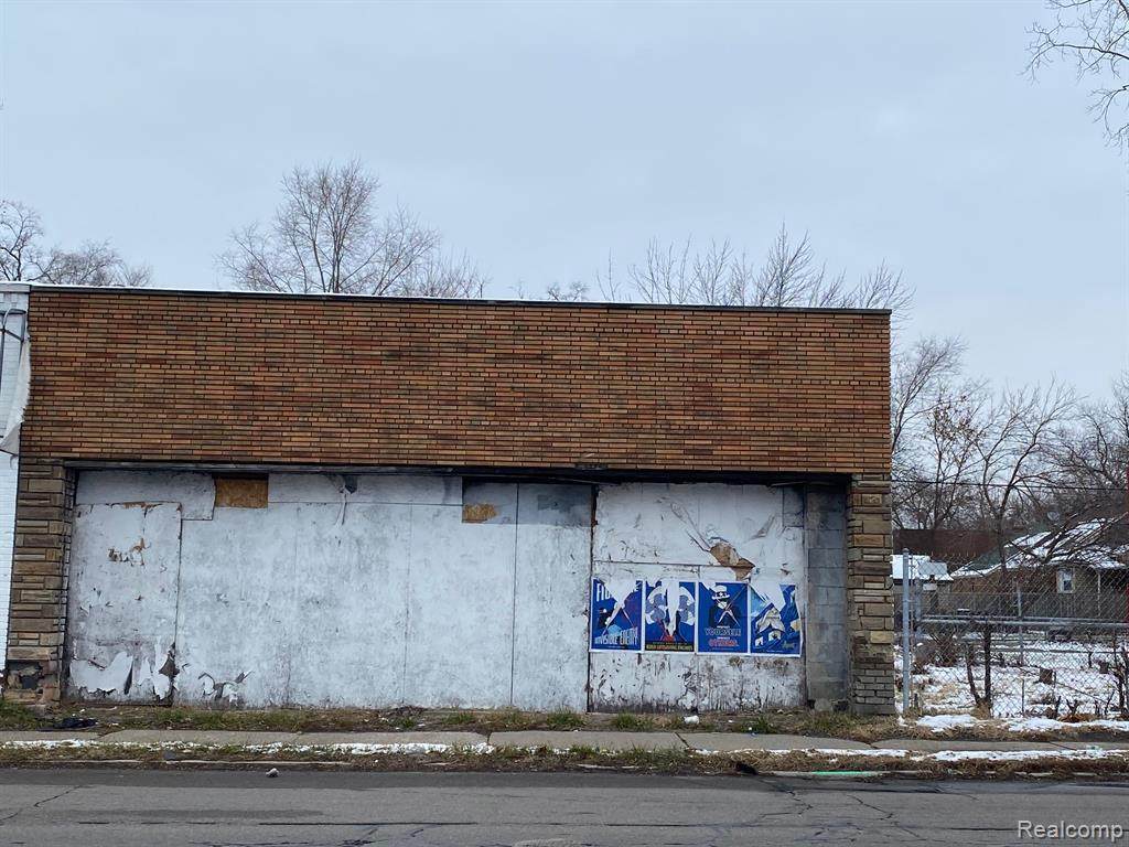 15238 Fenkell St - Photo 1