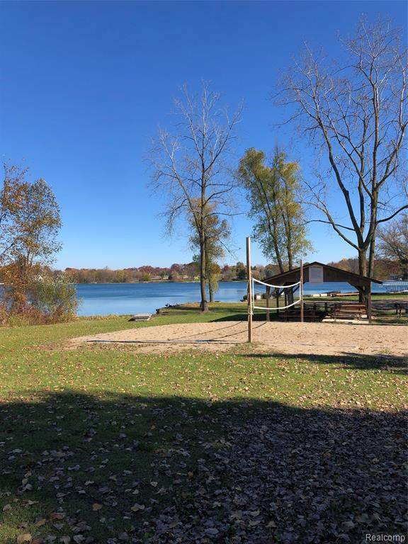 11464 Whitaker Rd - Photo 1