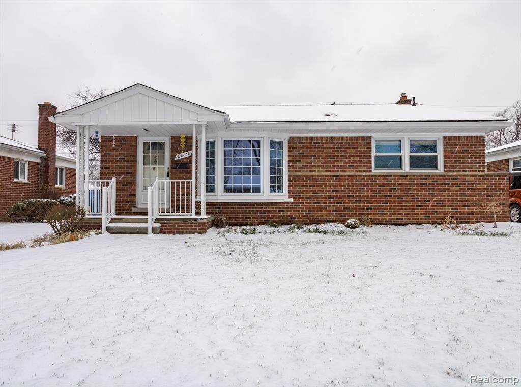 8621 Arnold St - Photo 1
