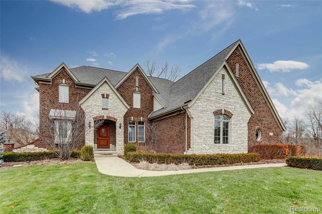 4775 Timber Ridge Dr - Photo 1