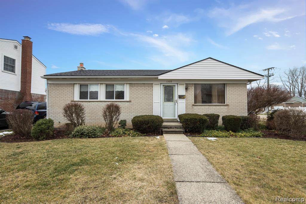 13618 Mark St - Photo 1