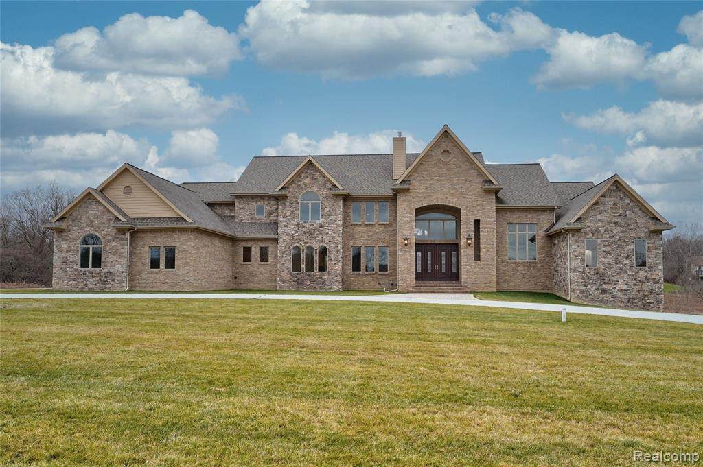 8498 Highgrove Crt - Photo 1