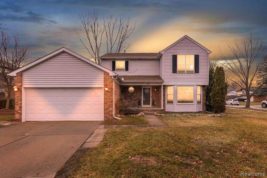 41448 Greenwood Dr - Photo 1