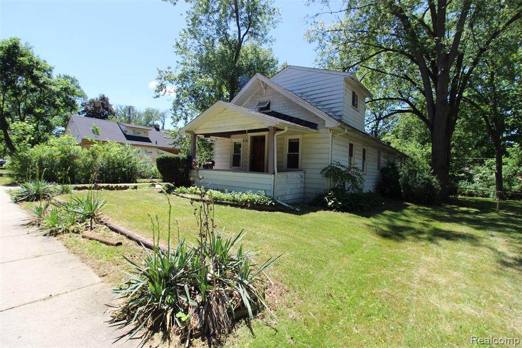 18415 Five Points St - Photo 1