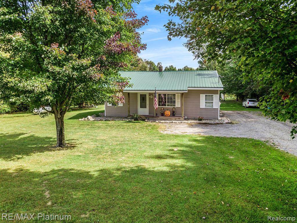 6755 Hess Rd - Photo 1