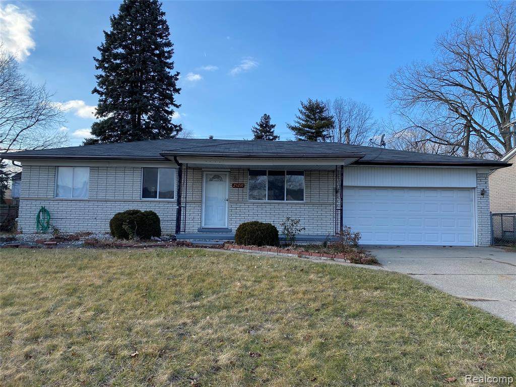 29237 Nottingham Cir - Photo 1