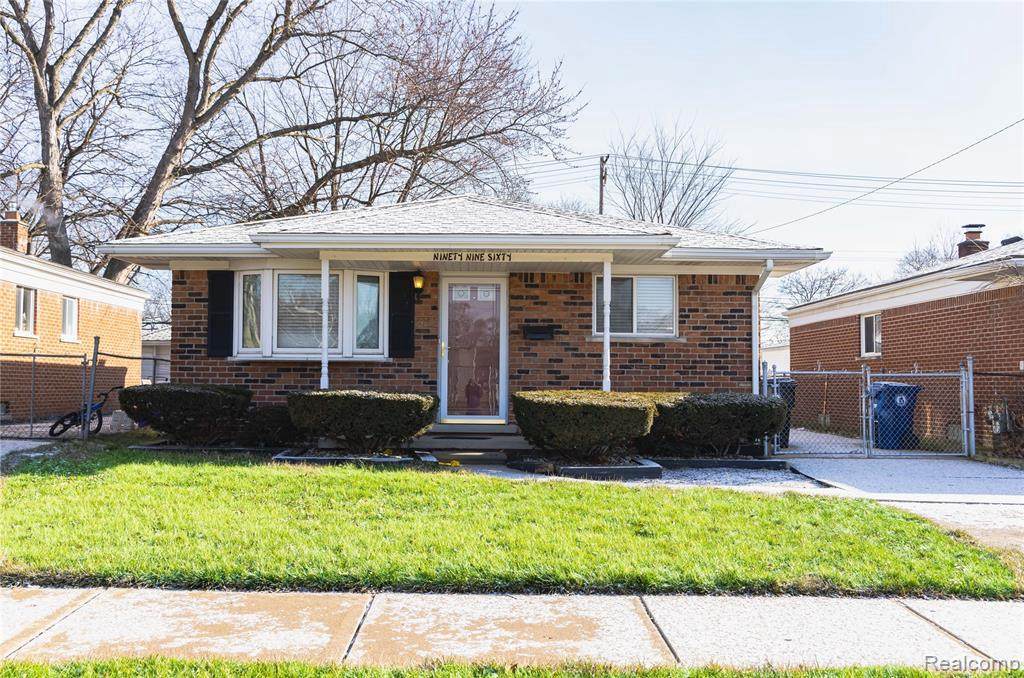 9960 Garfield - Photo 1