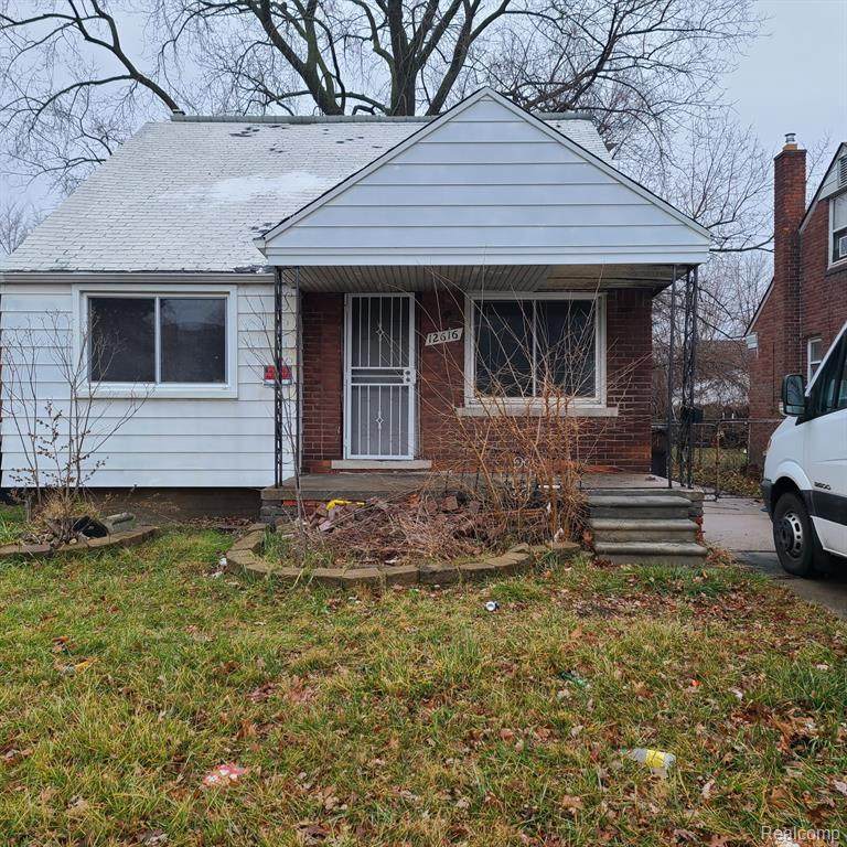 12616 Duchess St - Photo 1