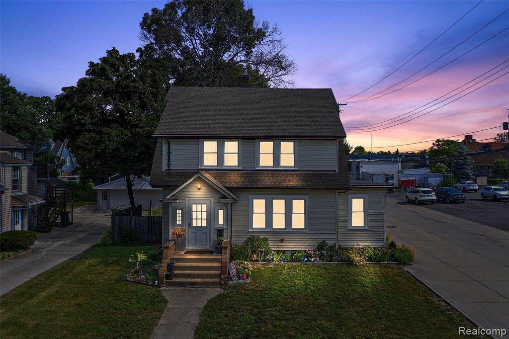 118 Willis Ave - Photo 1