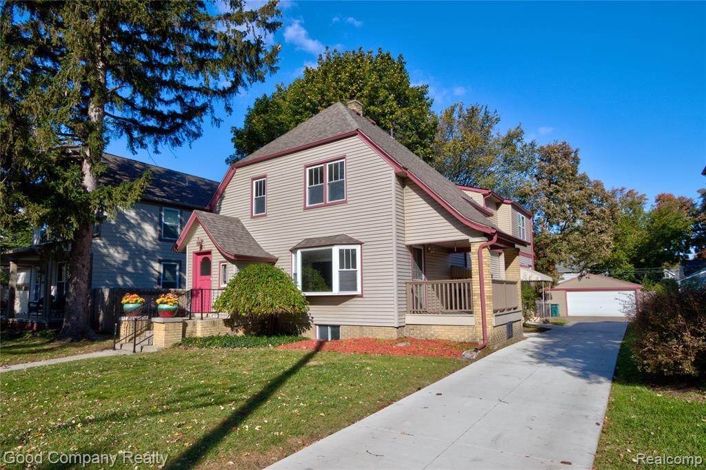 202 Willis Ave - Photo 1