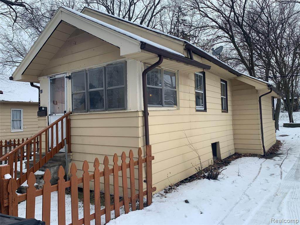 40 Bennett St - Photo 1