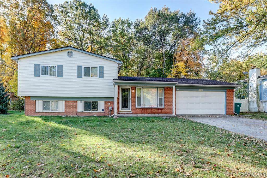 2692 Watonga Dr - Photo 1