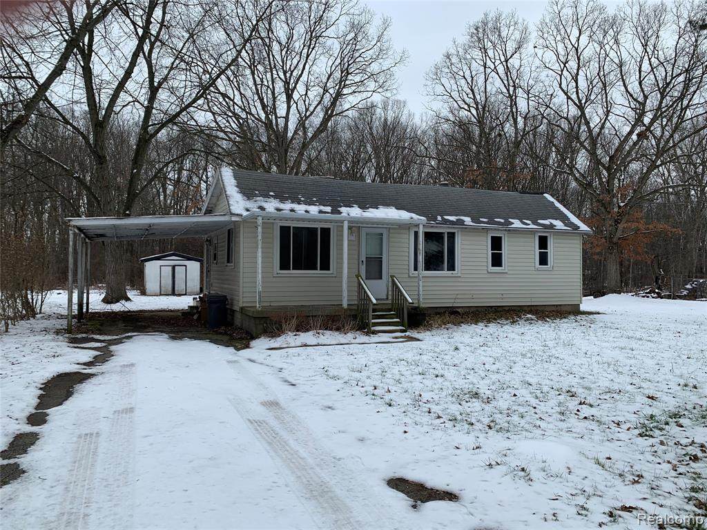 1198 Harding Dr - Photo 1