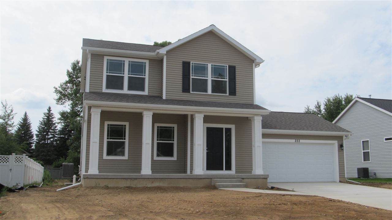 79 Dickens - Photo 1