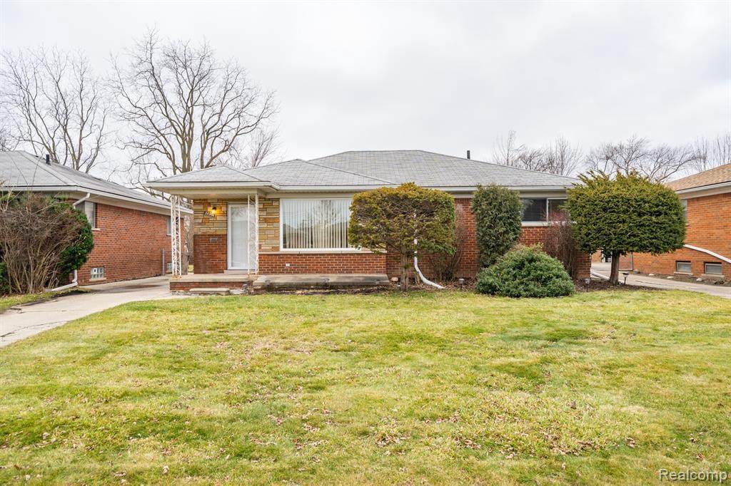 24951 Warrington Ave - Photo 1
