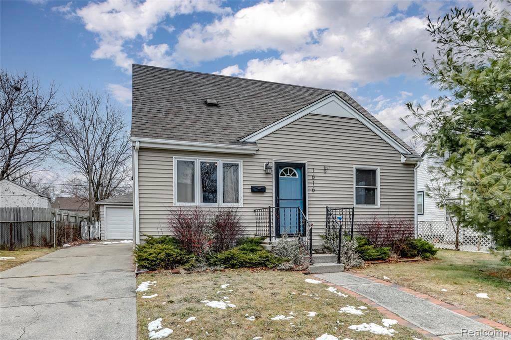1616 Marshall St - Photo 1