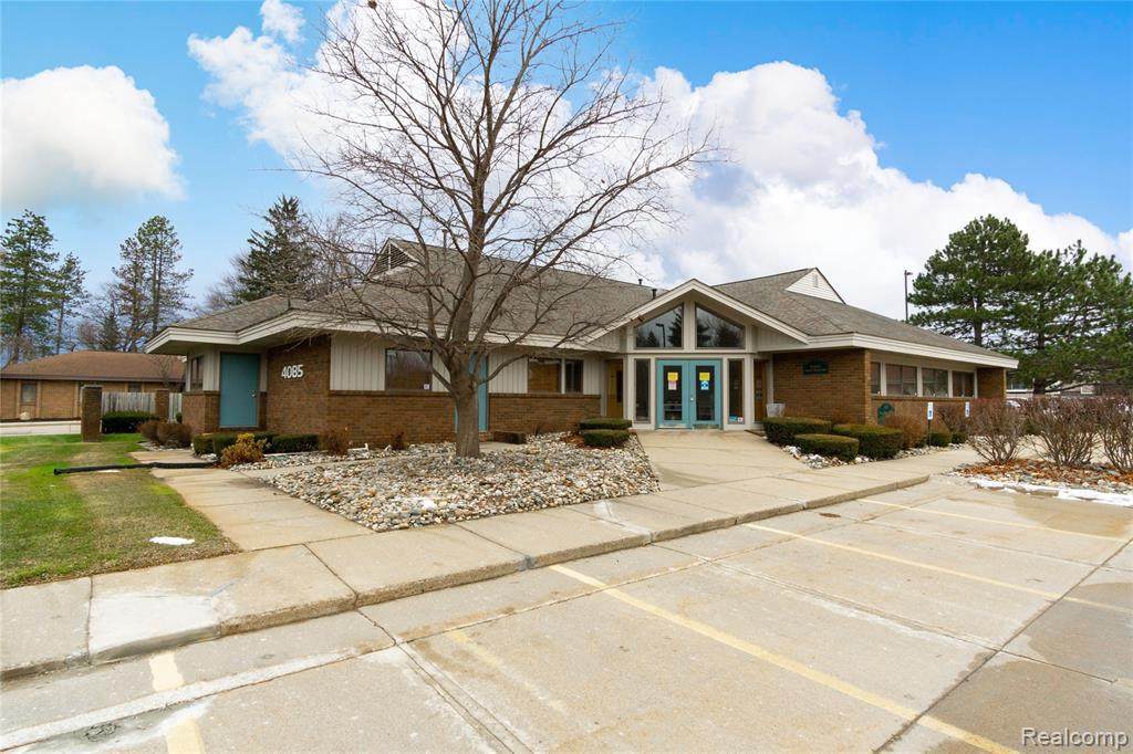 4085 Center Rd - Photo 1