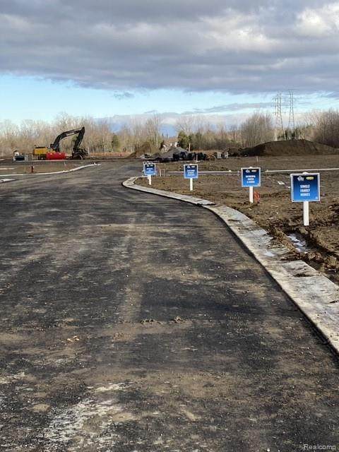 720 Range Road - Photo 1