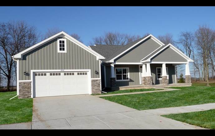 155 Nicole Dr - Photo 1