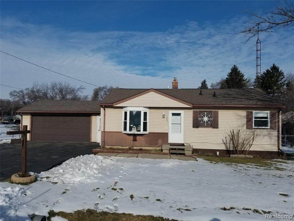 1245 Yale Ave - Photo 1